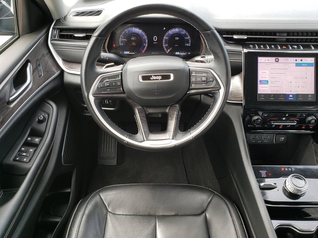 Used 2022 Jeep Grand Cherokee L Limited AWD/4WD image 18