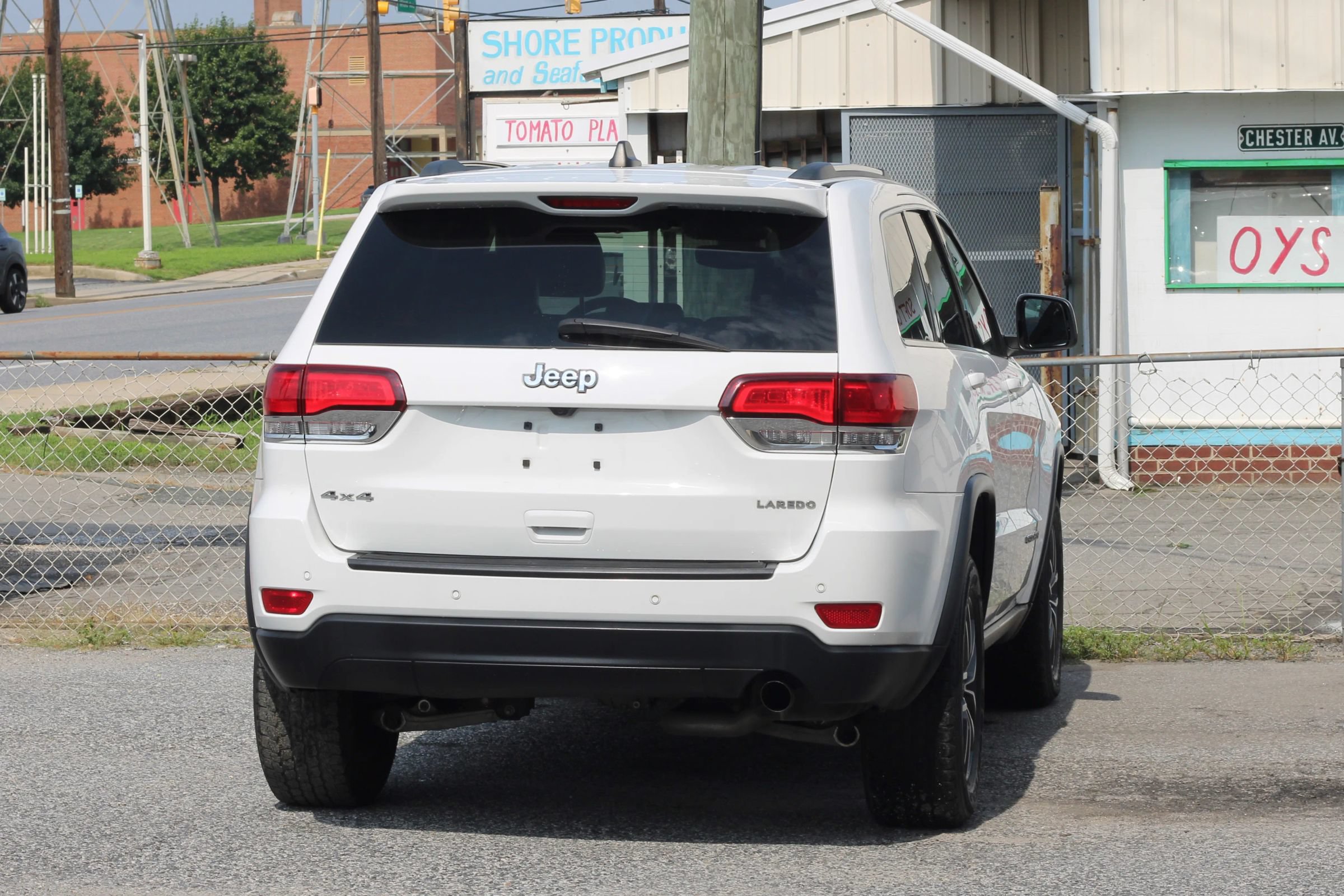 Used 2020 Jeep Grand Cherokee Laredo w/ Security & Convenience Group AWD/4WD image 8