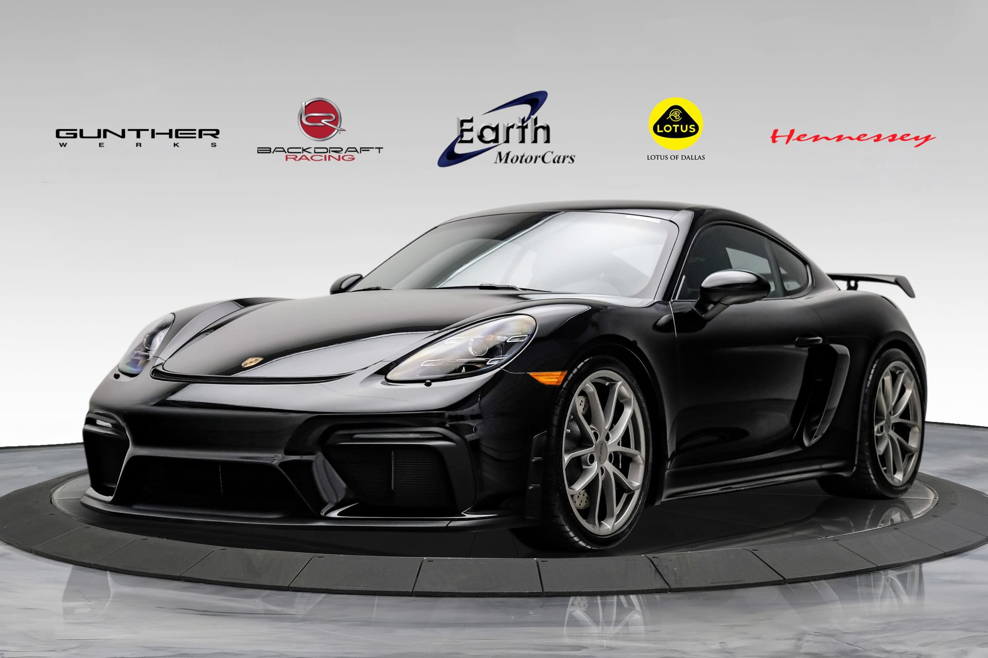 Used 2023 Porsche 718 Cayman GT4 RWD image 1