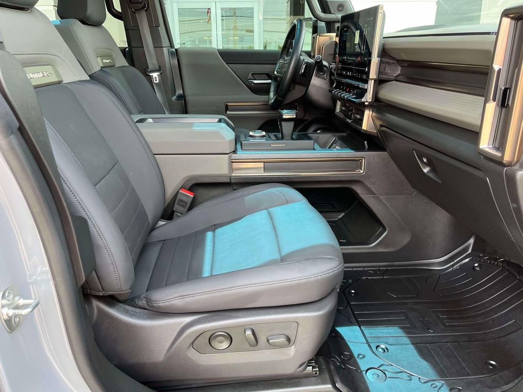 Certified 2025 GMC Hummer EV 3X image 22