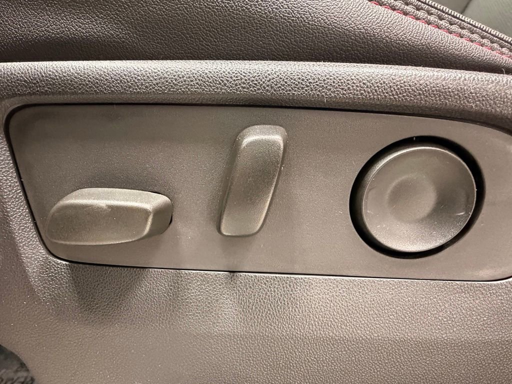 Used 2023 Chevrolet Tahoe RST w/ Luxury Package image 30