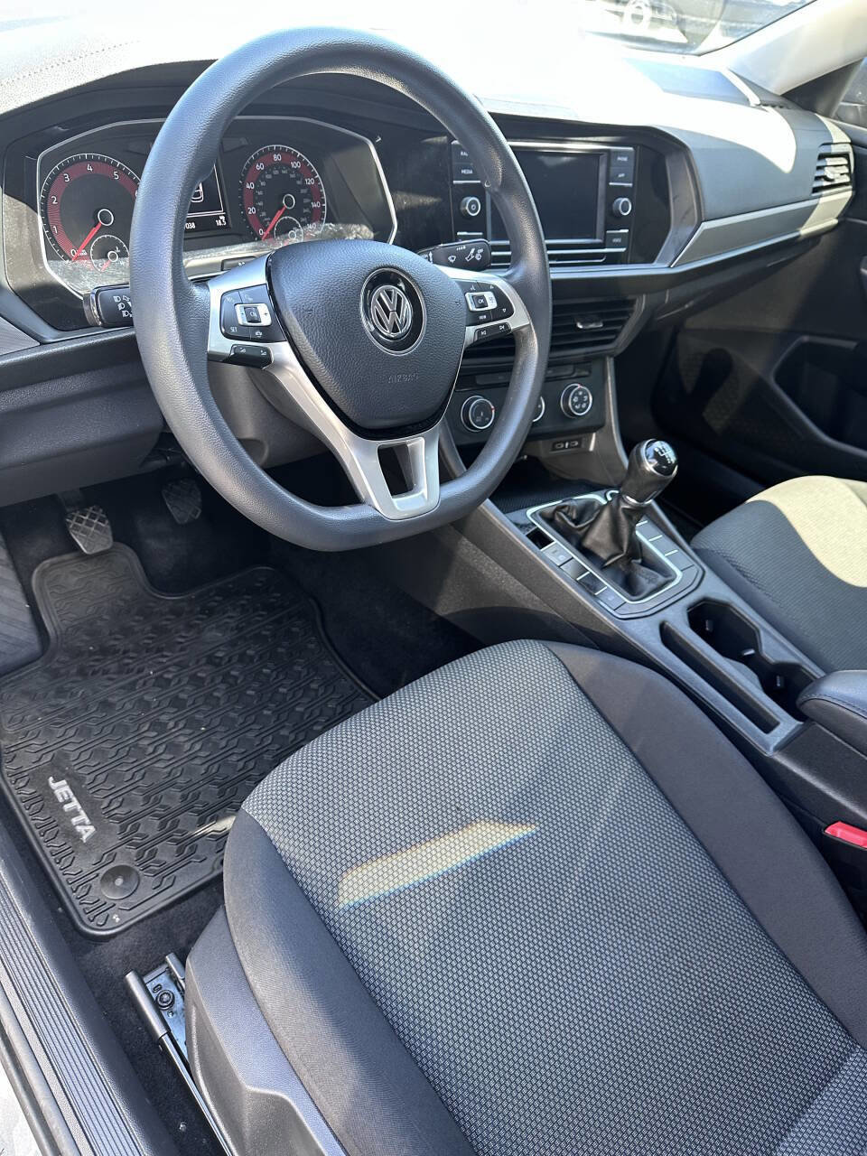 Used 2020 Volkswagen Jetta S w/ Driver Assistance Package image 36