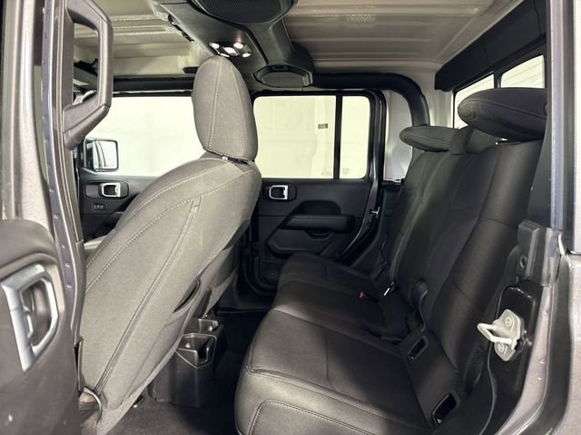 Used 2023 Jeep Gladiator Overland AWD/4WD image 20