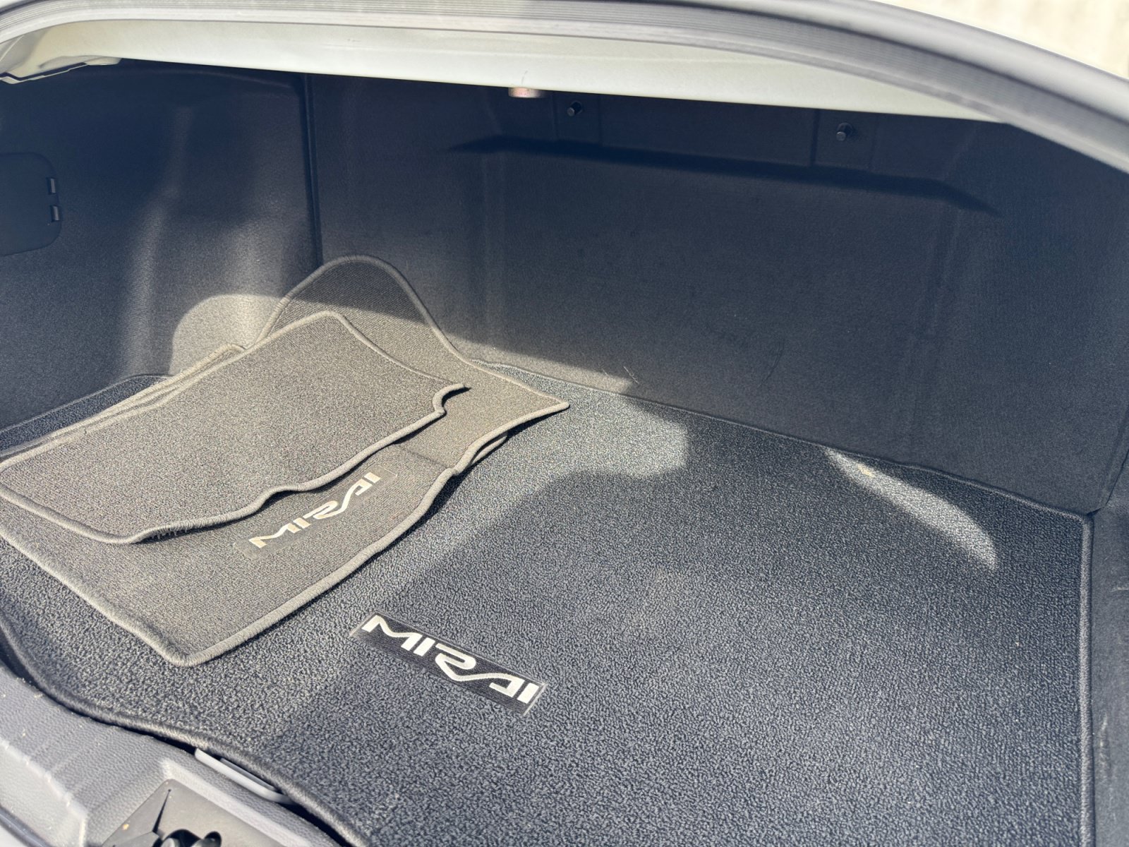 Used 2021 Toyota Mirai w/ Advanced Technology Package RWD image 19