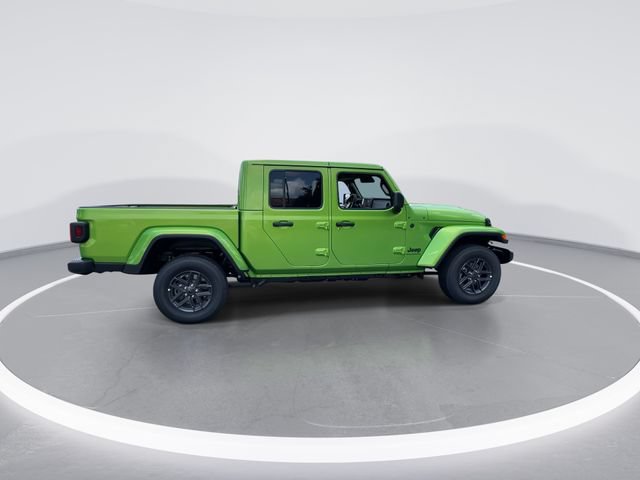 New 2025 Jeep Gladiator Sport AWD/4WD image 9