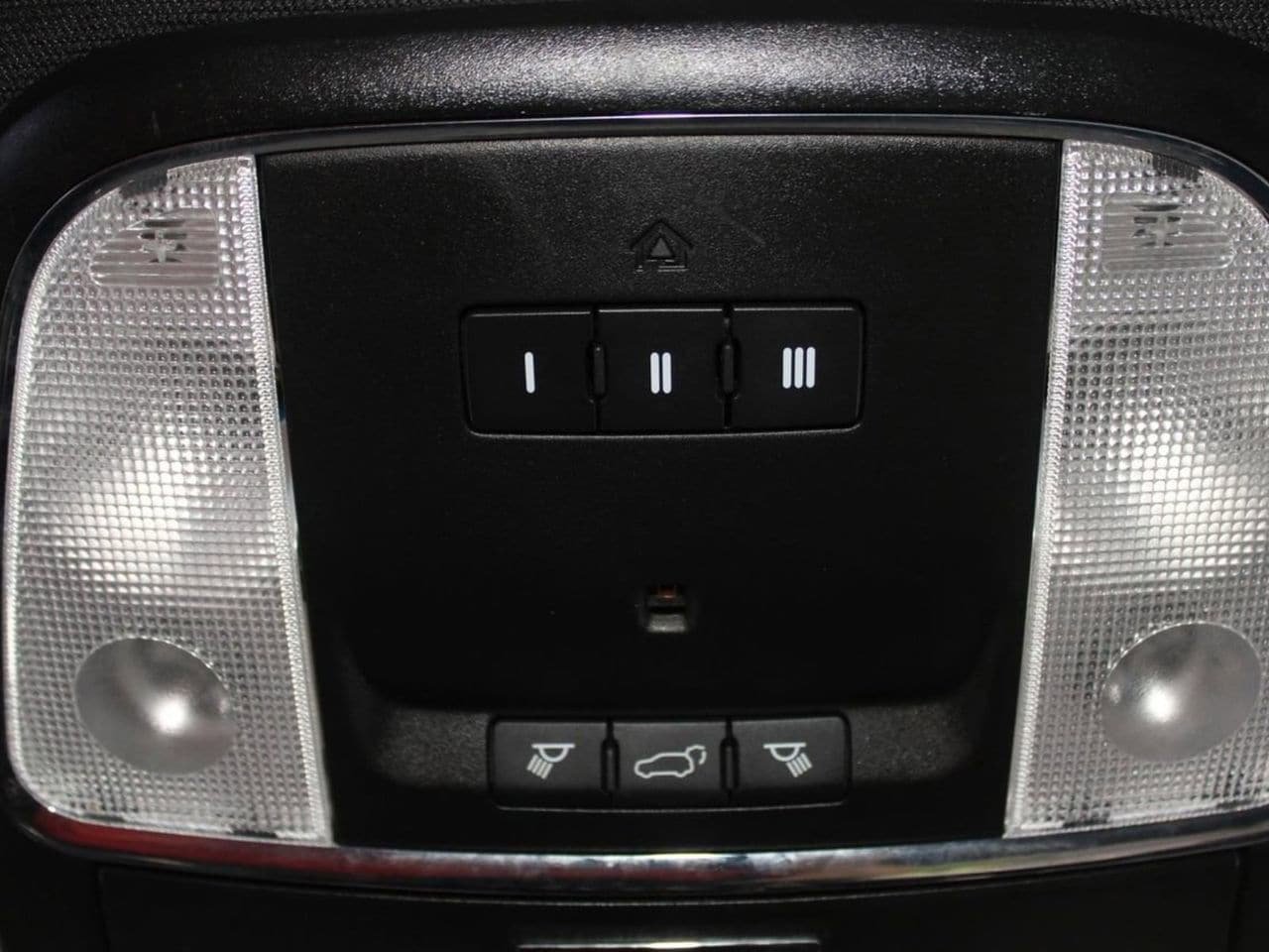 Used 2017 Dodge Durango GT w/ Nav & Power Liftgate Group RWD image 38