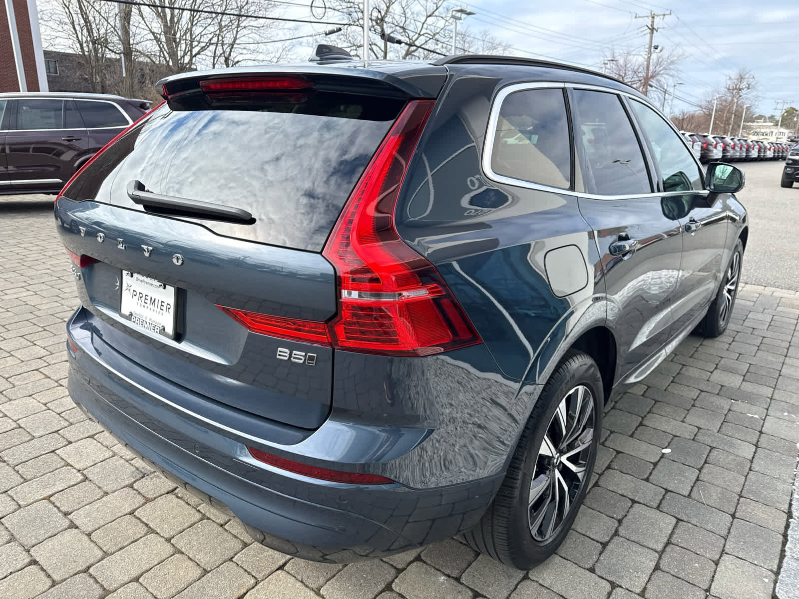 Used 2023 Volvo XC60 B5 Core w/ Climate Package image 21