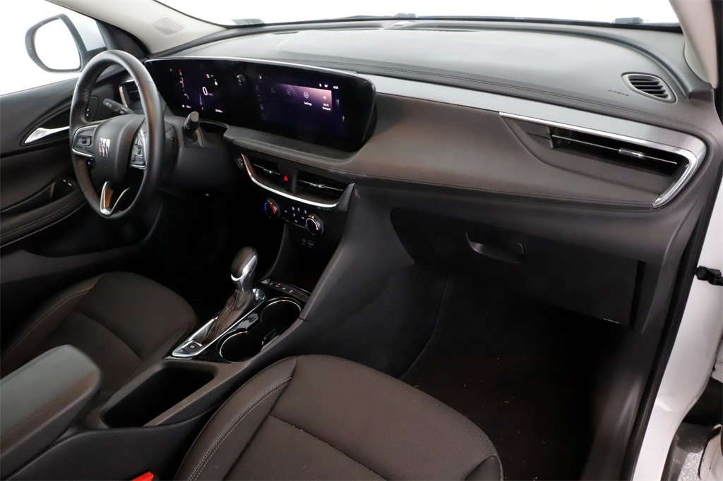 Used 2025 Buick Encore GX Preferred image 26