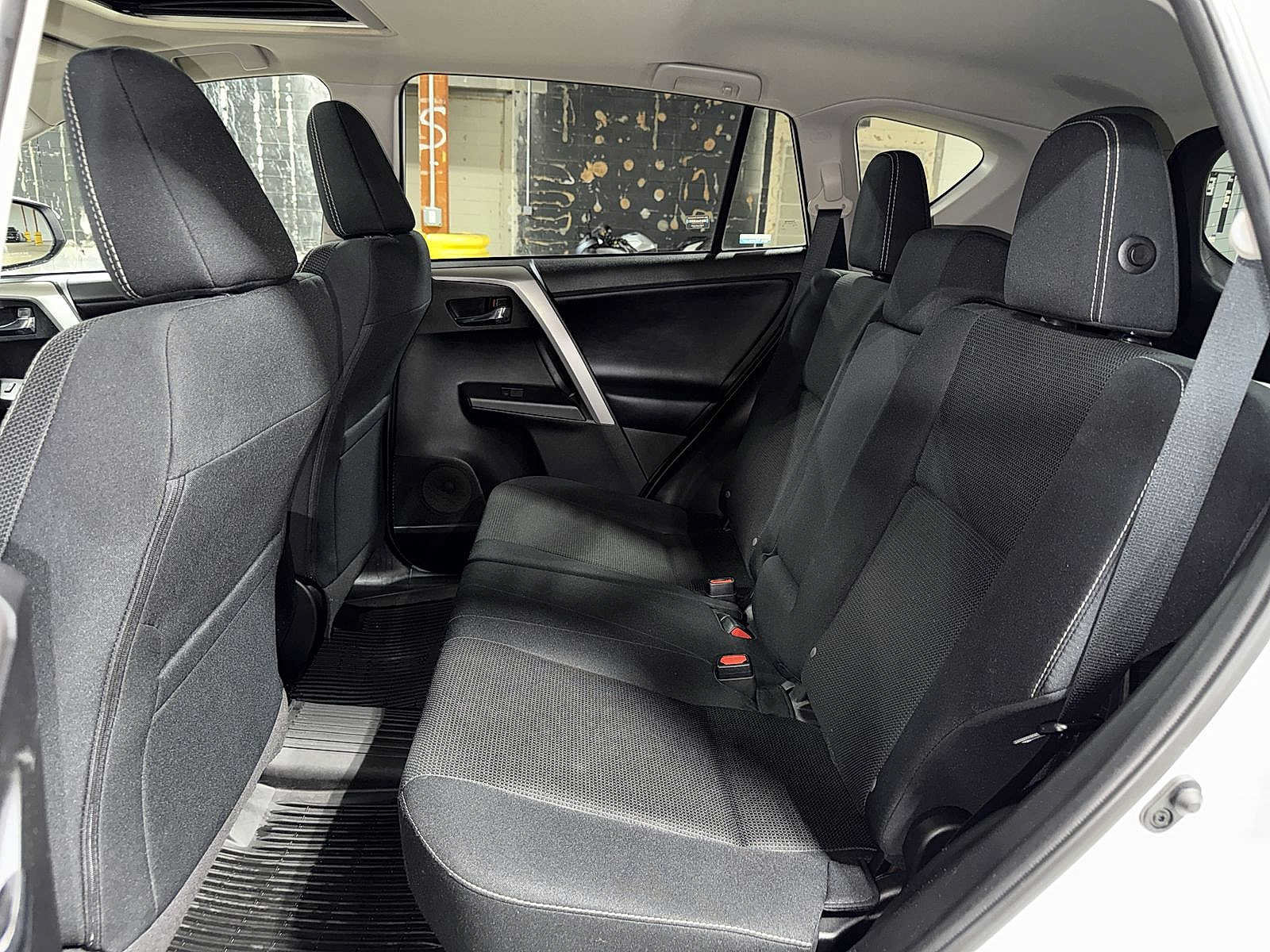 Used 2017 Toyota RAV4 XLE w/ Plus Extra Value Package AWD/4WD image 14