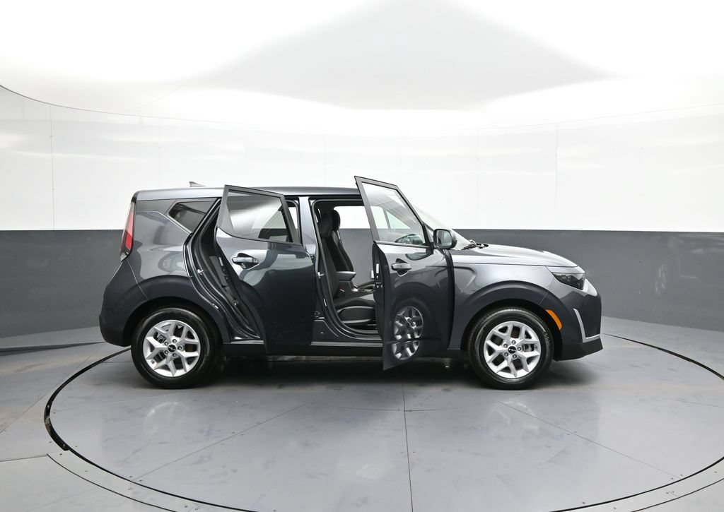 Certified 2025 Kia Soul S FWD image 41