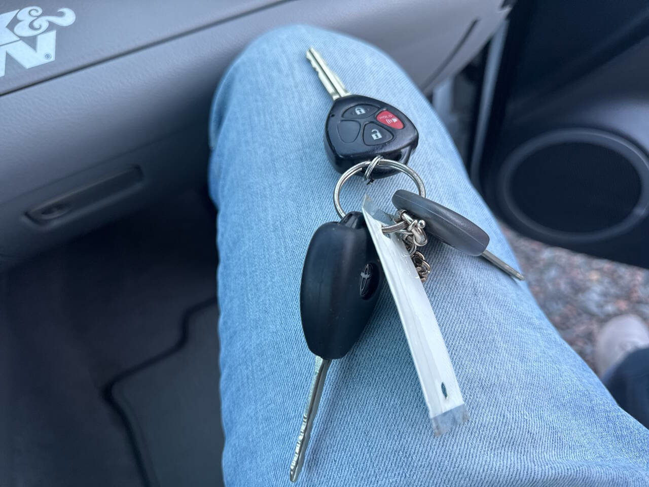 Used 2012 Toyota RAV4 4WD w/ Value Pkg image 11