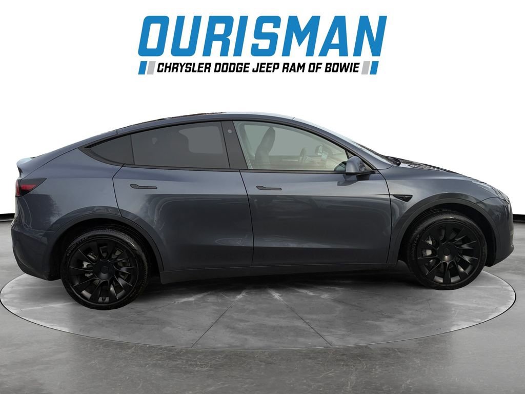 Used 2023 Tesla Model Y Long Range image 7
