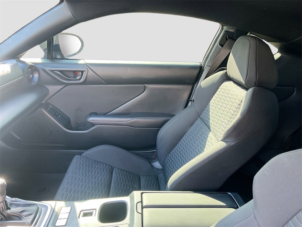 Used 2024 Toyota GR86 Base image 21