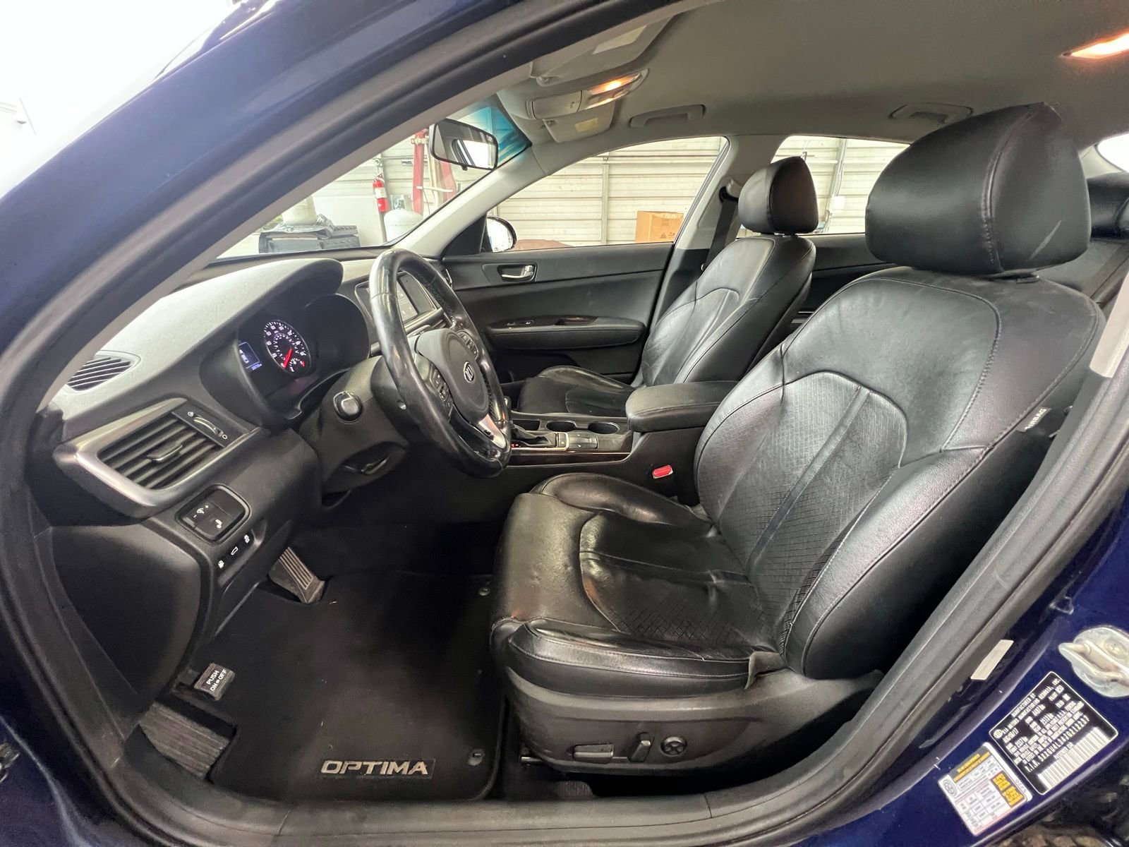 Used 2018 Kia Optima EX image 10