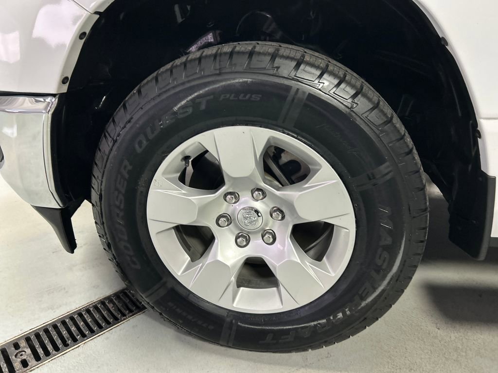 Used 2022 RAM 1500 Big Horn AWD/4WD image 9