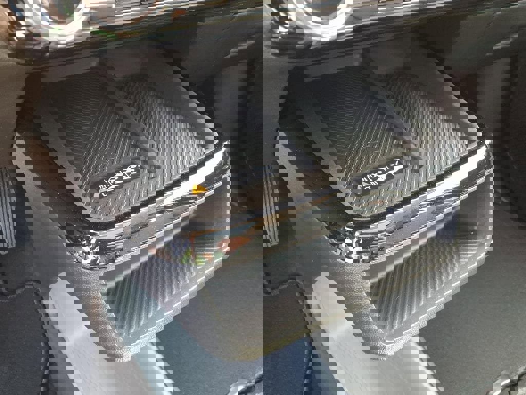 New 2027 Chevrolet Bolt RS w/ Technology Package image 19