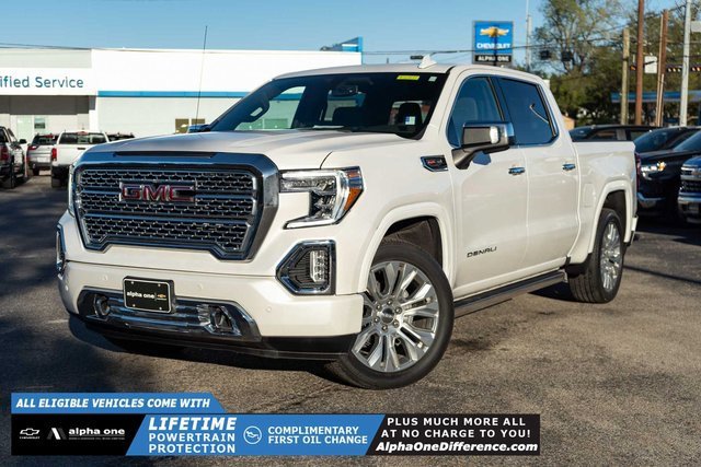 Used 2022 GMC Sierra 1500 Denali w/ Denali Premium Package image 1