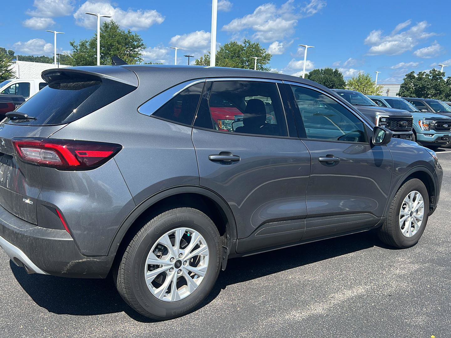 Used 2023 Ford Escape Active AWD/4WD image 5