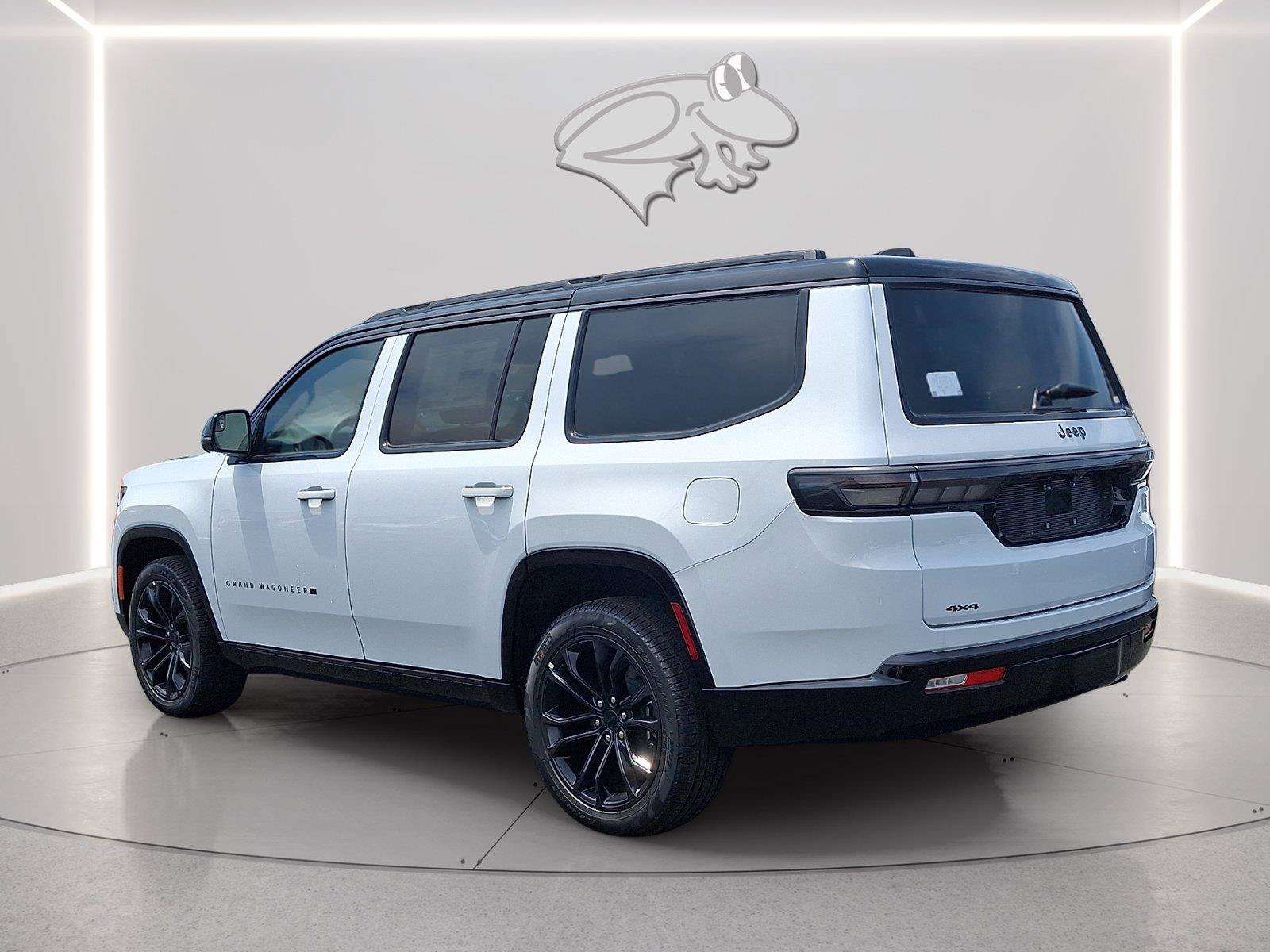 New 2026 Jeep Grand Wagoneer Summit AWD/4WD image 2