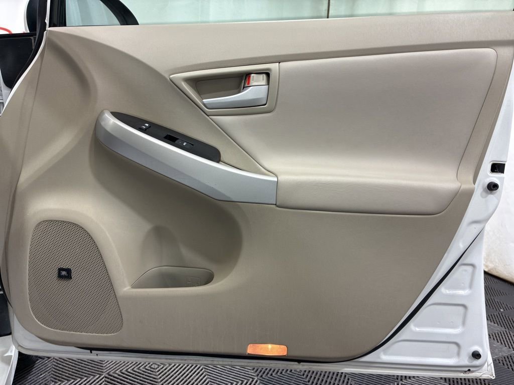 Used 2010 Toyota Prius Five image 11