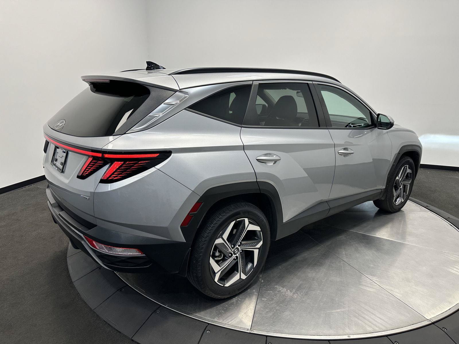 Certified 2024 Hyundai Tucson SEL w/ Convenience Package AWD/4WD image 7
