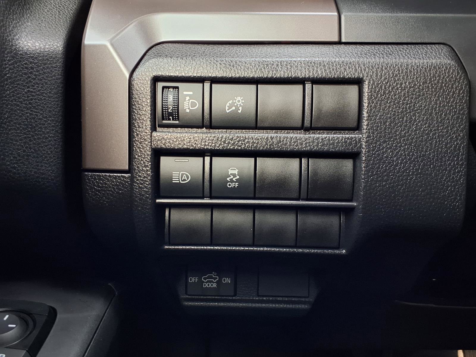 Used 2024 Toyota Tacoma SR5 image 24