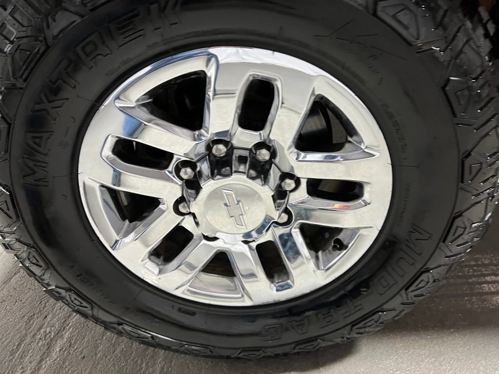 Used 2019 Chevrolet Silverado 2500 LTZ w/ LTZ Plus Package image 48