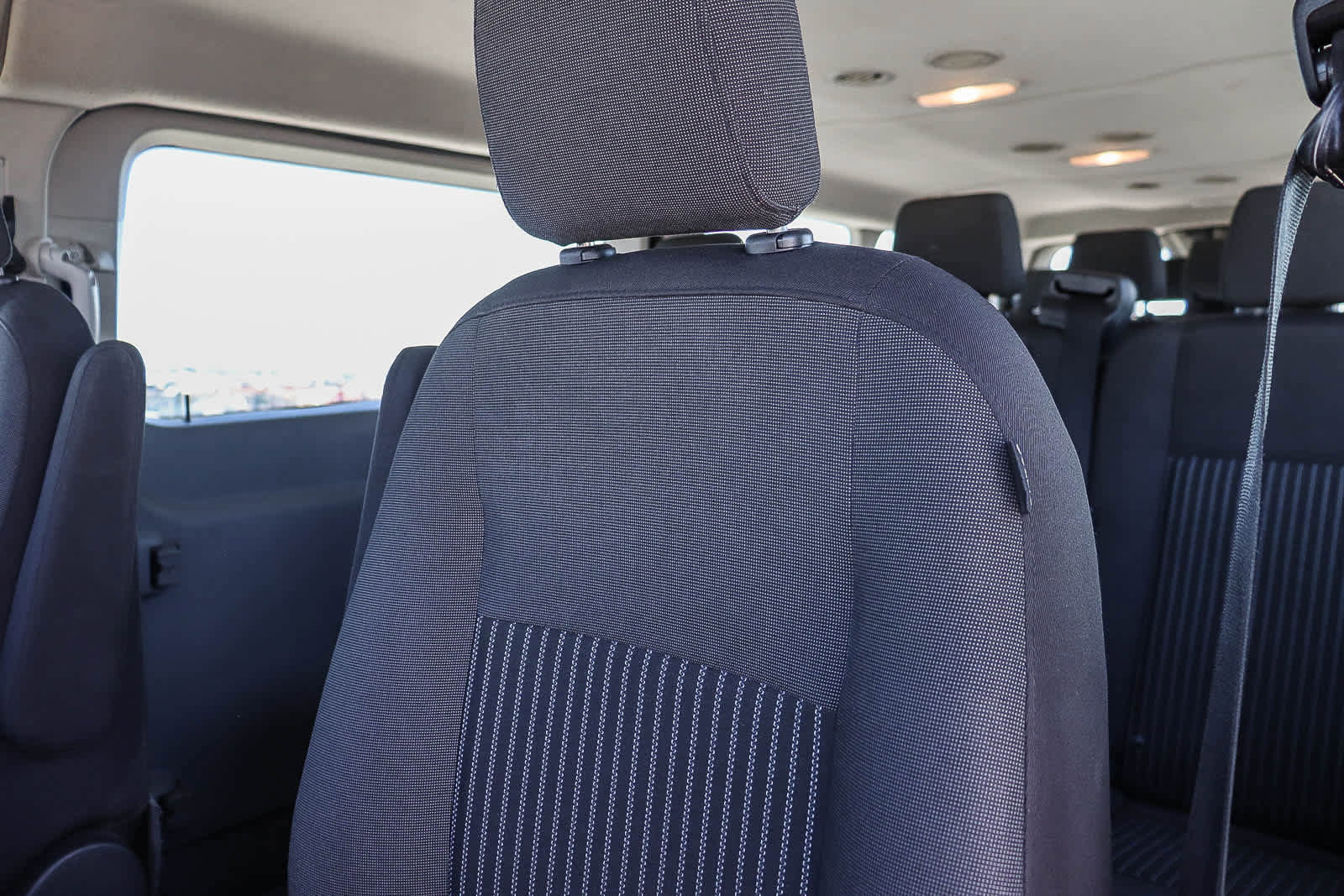 Used 2019 Ford Transit 350 XLT image 26