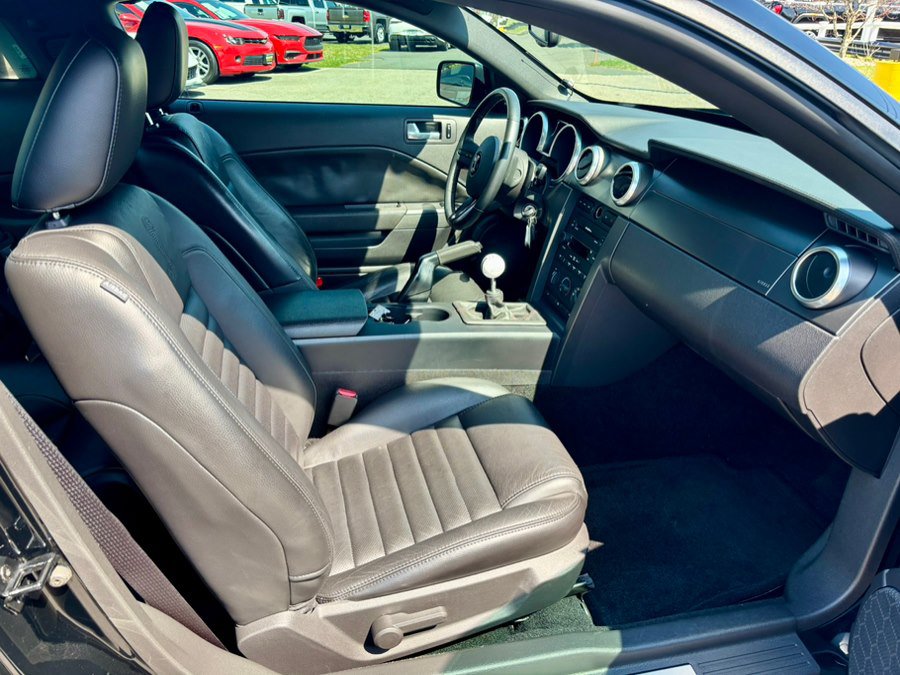 Used 2007 Ford Mustang Shelby GT500 RWD image 12