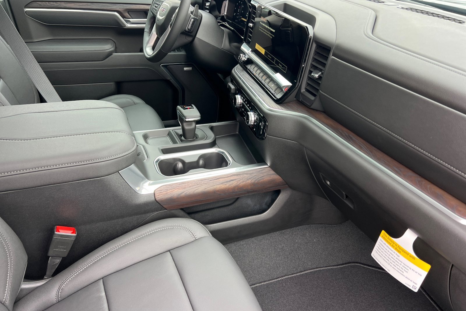 New 2026 GMC Sierra 1500 SLT w/ SLT Convenience Package image 14