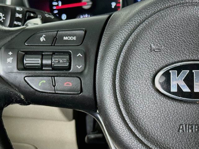 Used 2017 Kia Sorento EX FWD image 11