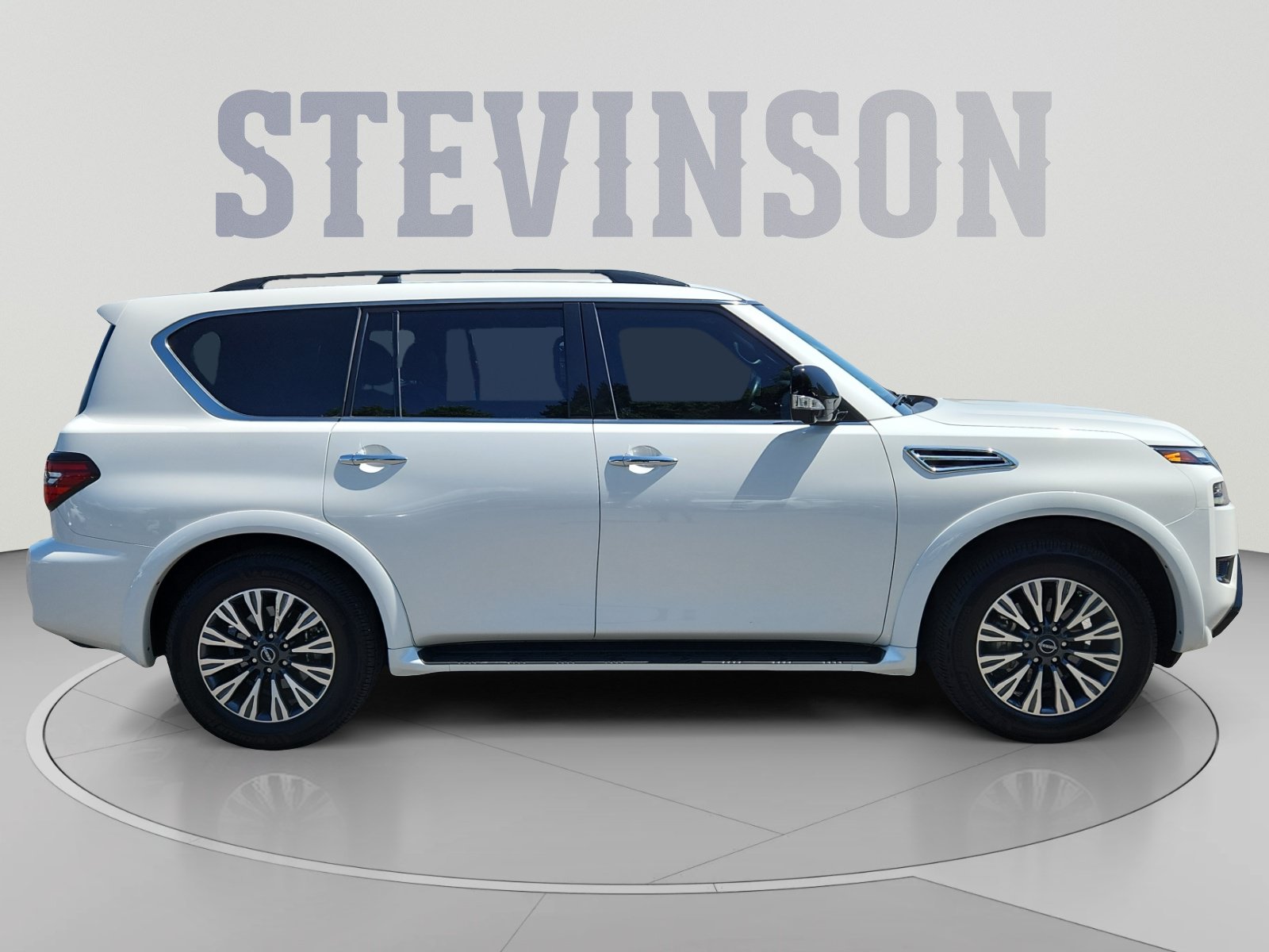 Used 2023 Nissan Armada SL w/ Midnight Edition Package AWD/4WD image 6