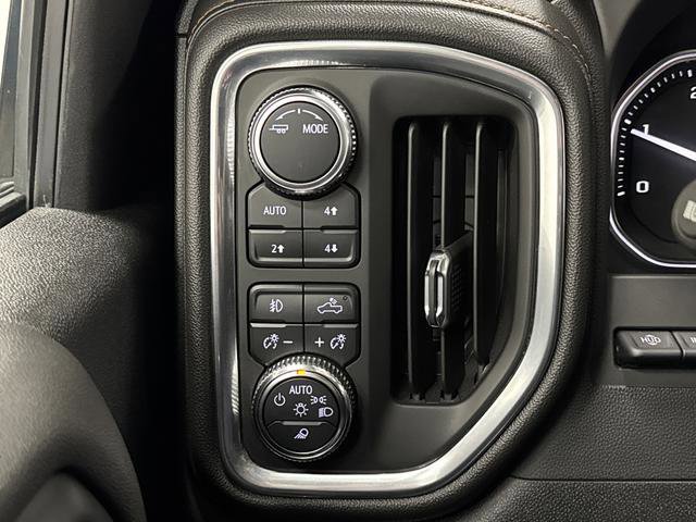 Used 2022 GMC Sierra 2500 AT4 w/ AT4 Premium Plus Package AWD/4WD image 27