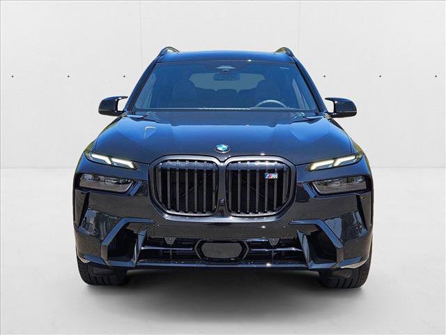 Used 2026 BMW X7 M60i w/ Climate Comfort Package image 6