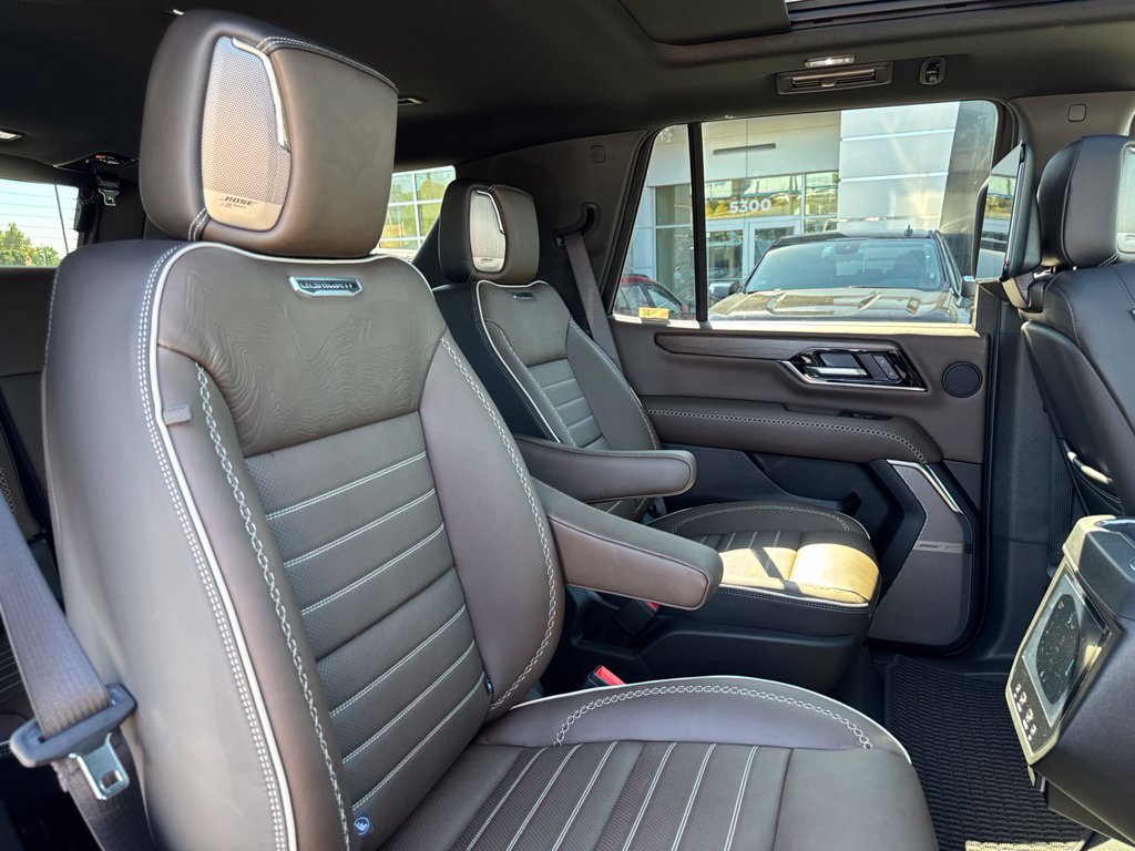 New 2026 GMC Yukon Denali Ultimate AWD/4WD image 30