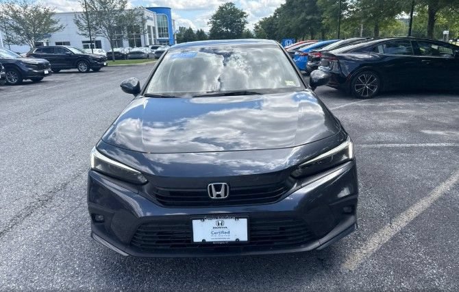 Used 2023 Honda Civic Touring image 2