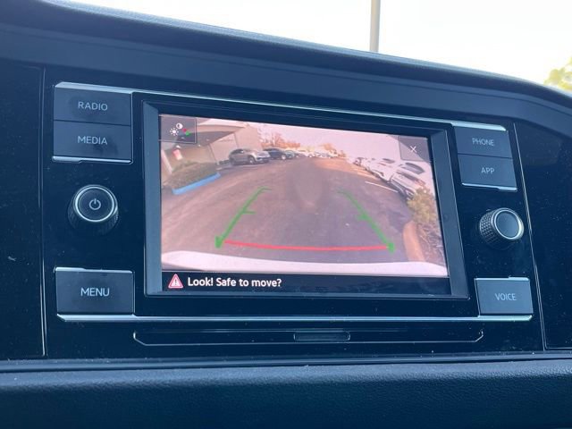 Used 2023 Volkswagen Jetta Sport image 38