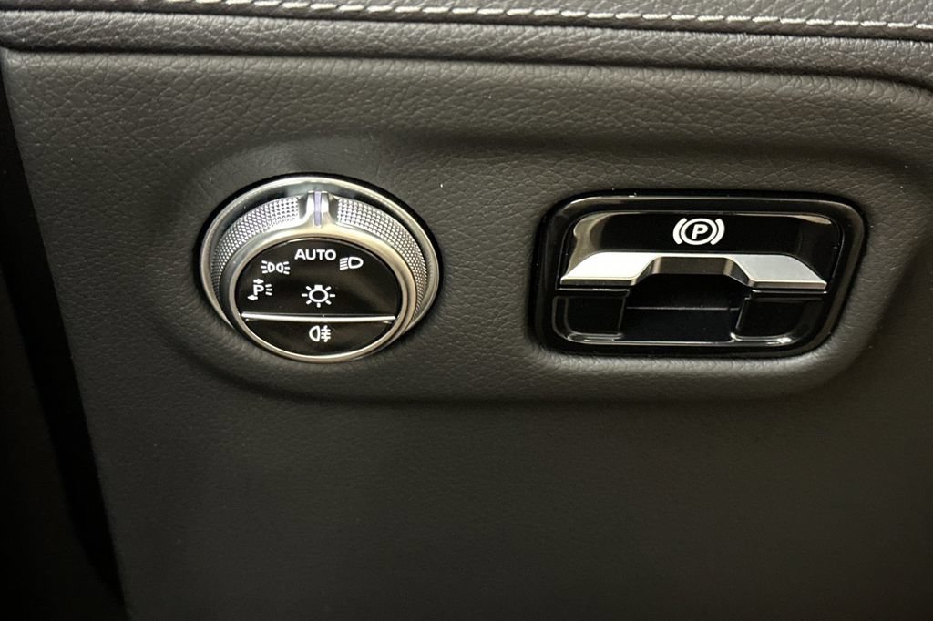 Certified 2024 Mercedes-Benz EQS 450+ 4MATIC SUV image 33