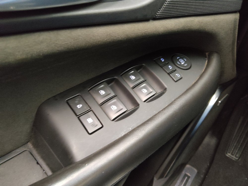 Used 2018 Cadillac Escalade Platinum AWD/4WD image 27