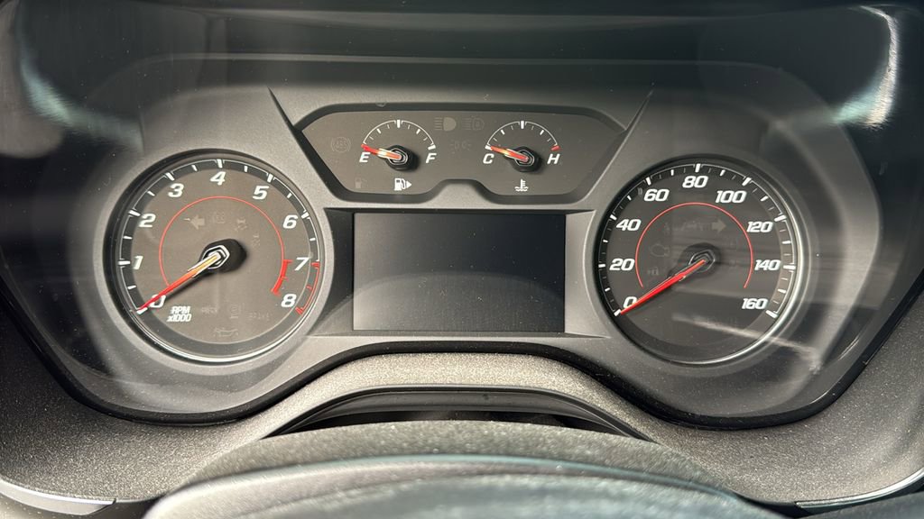 Used 2021 Chevrolet Camaro LS RWD image 6