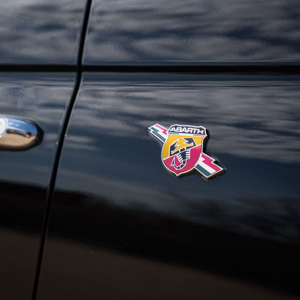 Used 2015 FIAT 500 Abarth w/ Beats Audio Package image 3