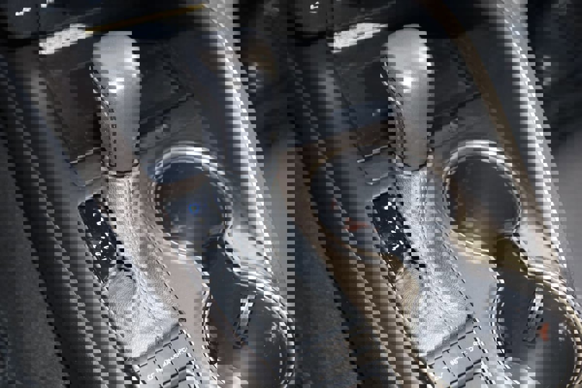 Used 2021 Toyota Camry XSE FWD image 7