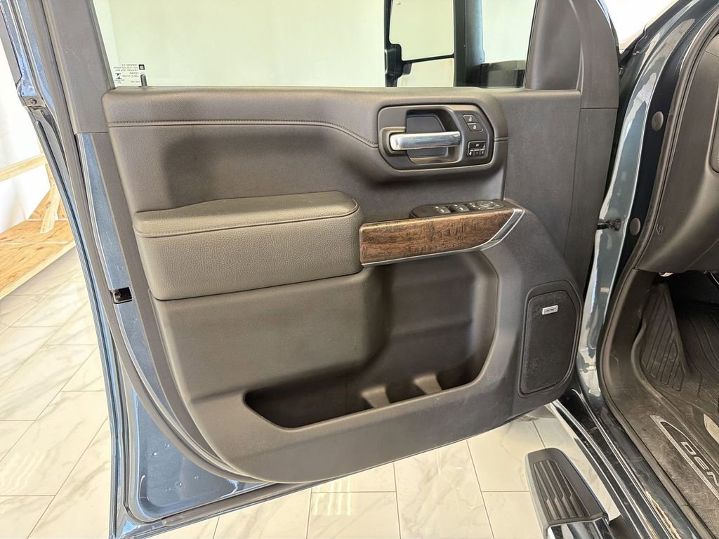 Used 2020 GMC Sierra 3500 Denali AWD/4WD image 23