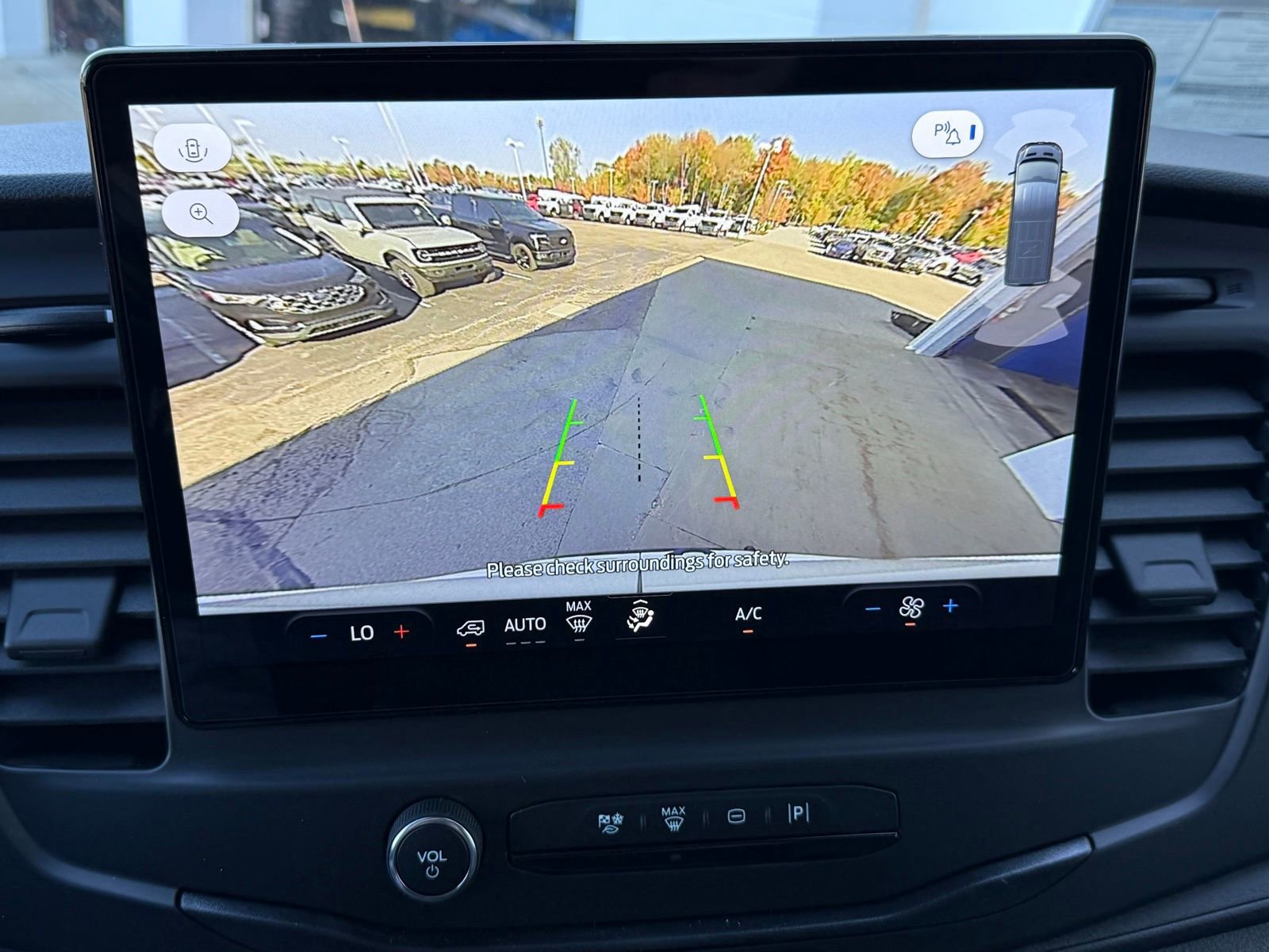 New 2026 Ford Transit 250 148 Medium Roof Extended AWD w/ Exterior Upgrade Package image 33