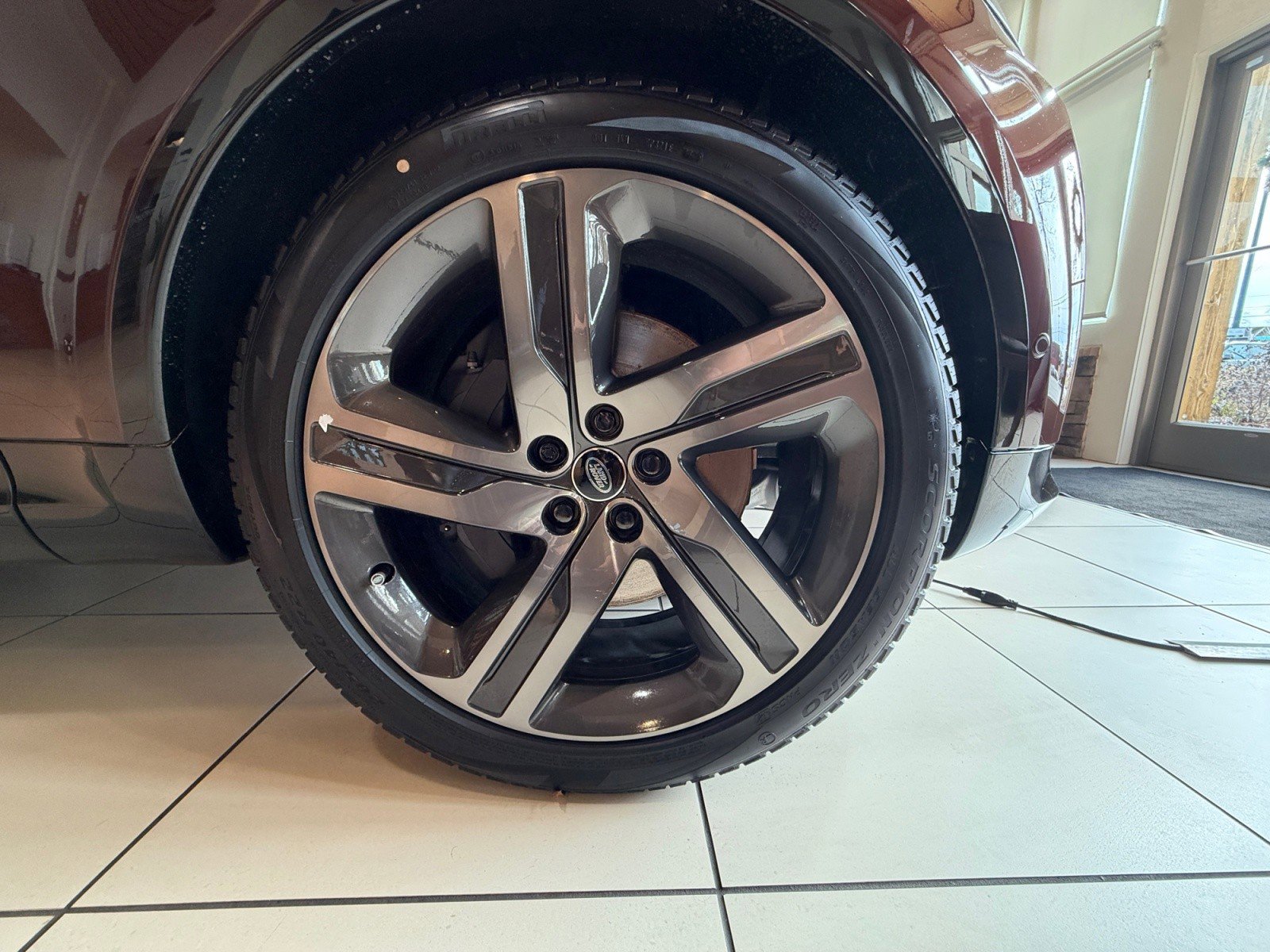 New 2026 Land Rover Discovery Limited Edition image 7