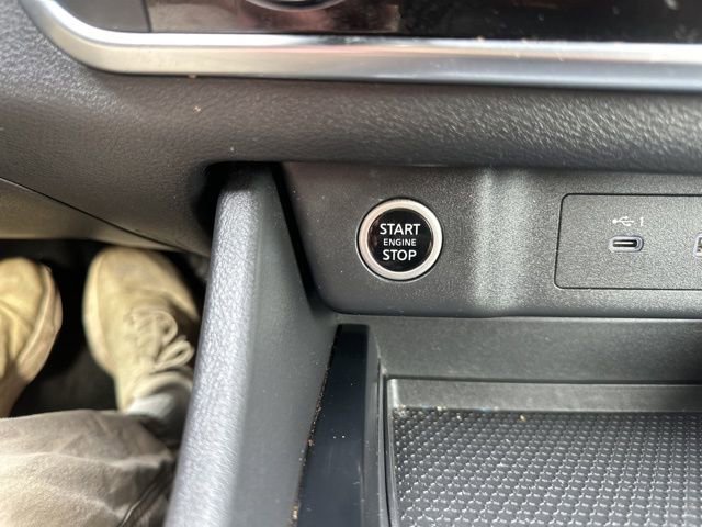 Used 2021 Nissan Rogue S image 25