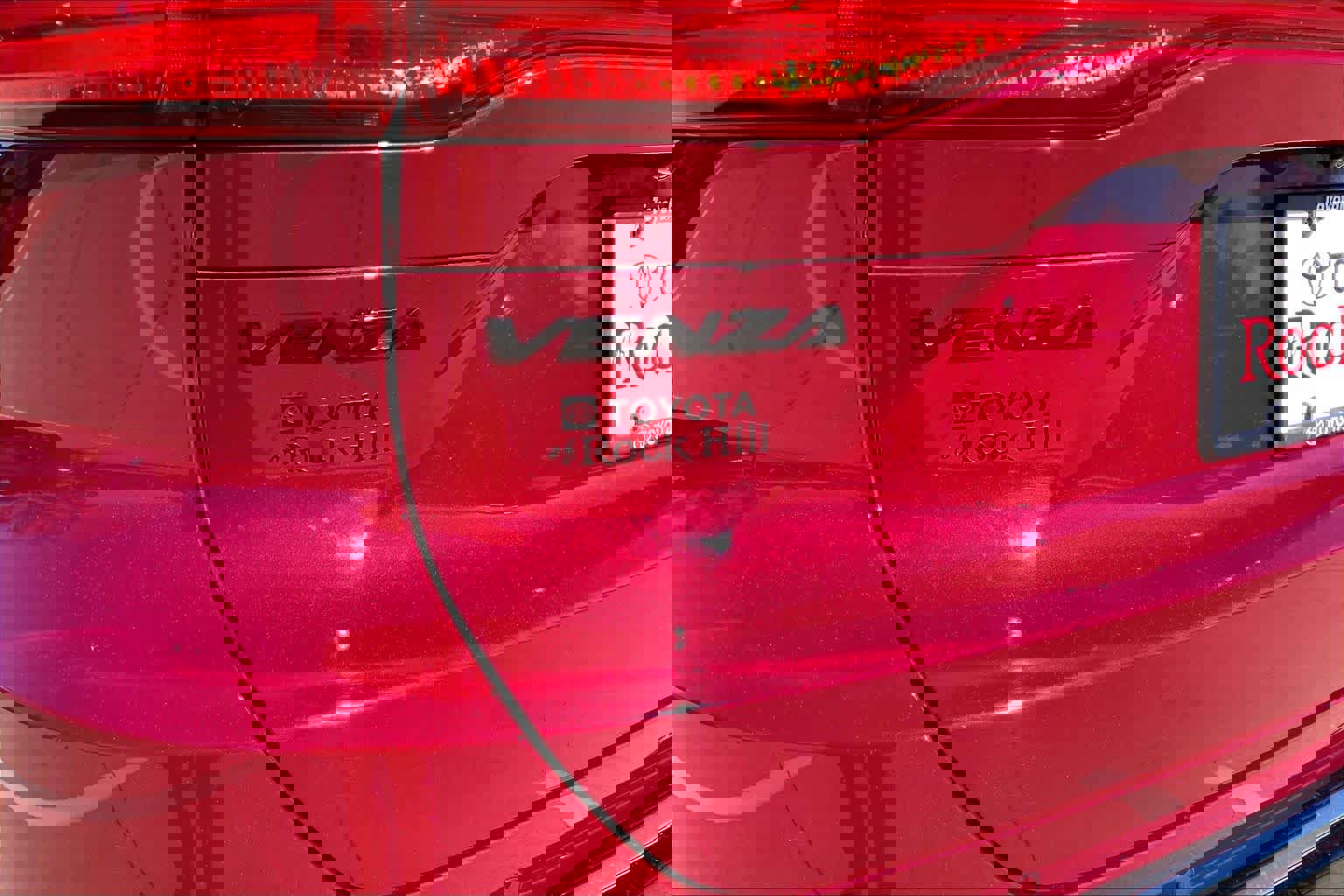 Used 2023 Toyota Venza Nightshade image 33