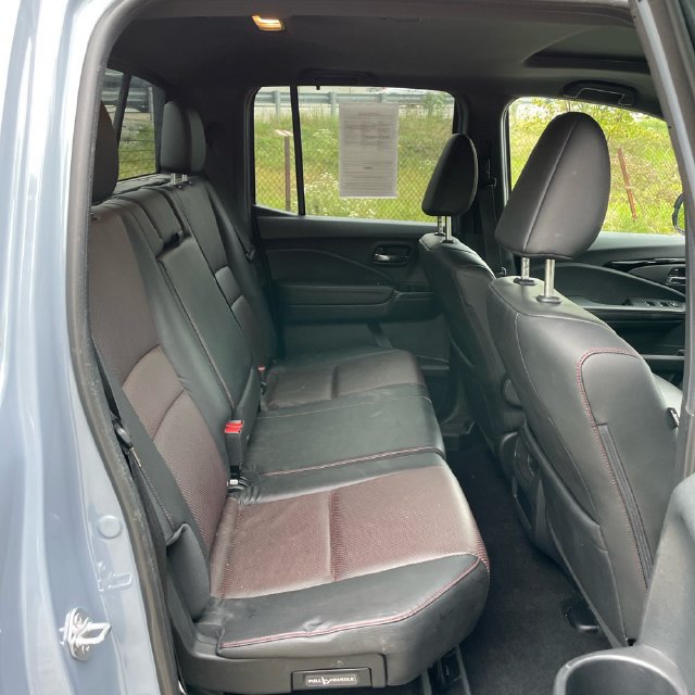 Used 2022 Honda Ridgeline Black Edition image 16