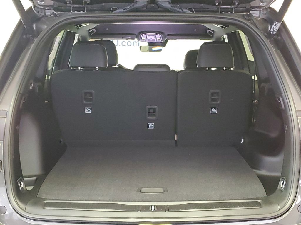 New 2025 Jeep Grand Cherokee Limited image 8