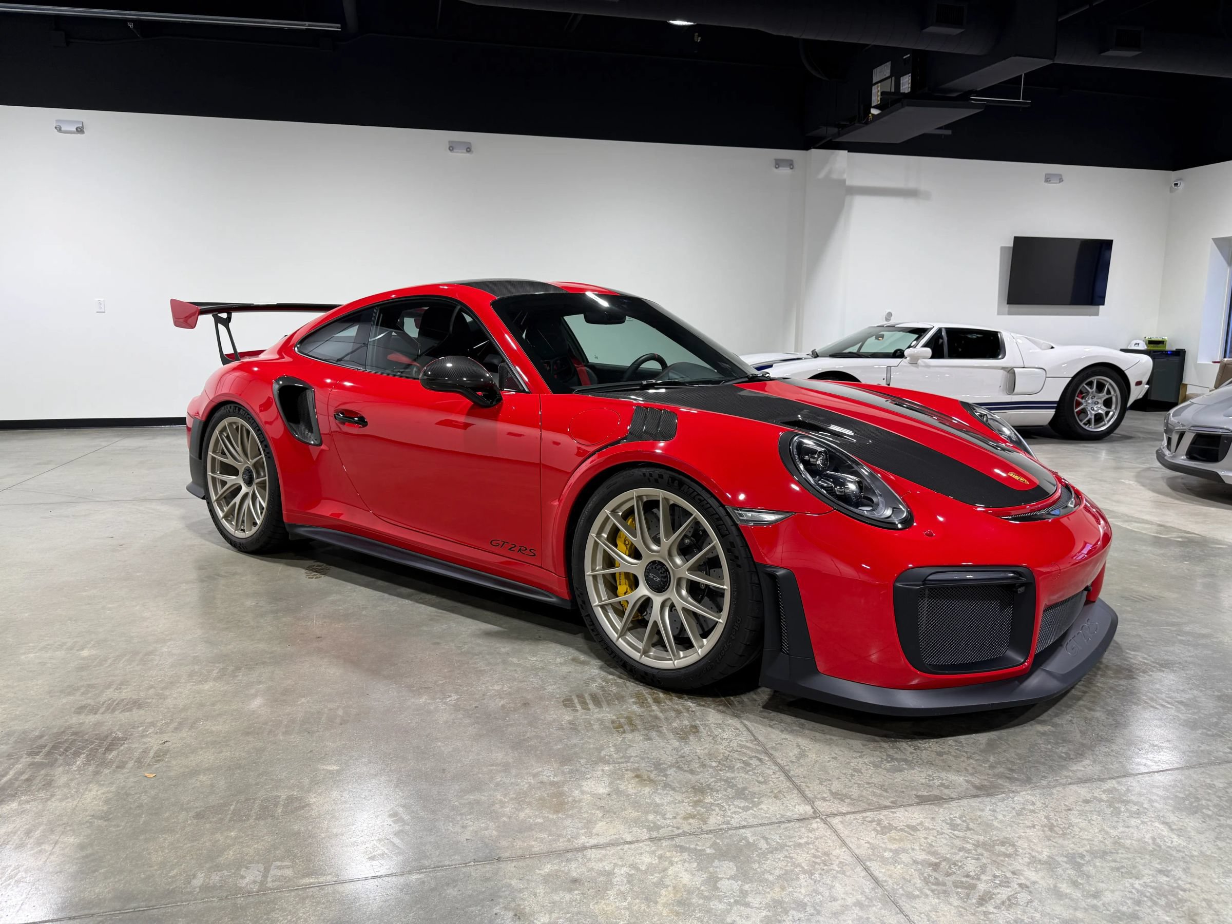 Used 2018 Porsche 911 GT2 RS RWD image 16